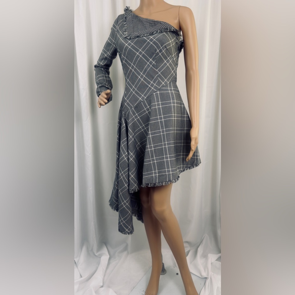 Choosy Chic Irish Asymmetrical Plaid One Arm Patchwork Scarf Dress Size 2.  NWT